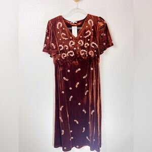 Tea n Rose NWT The Tyrone Embroidered Dress In Brown Velvet Size L